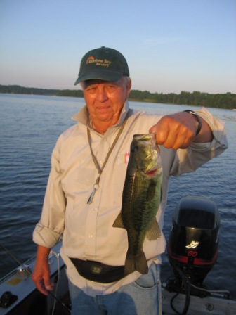 Dennis R. caught some nice bass on soft plastic baits, July 2013.
